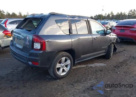 2016 Jeep Compass Sport z USA, uszkodzony, nr VIN 1C4NJDBB4GD780354